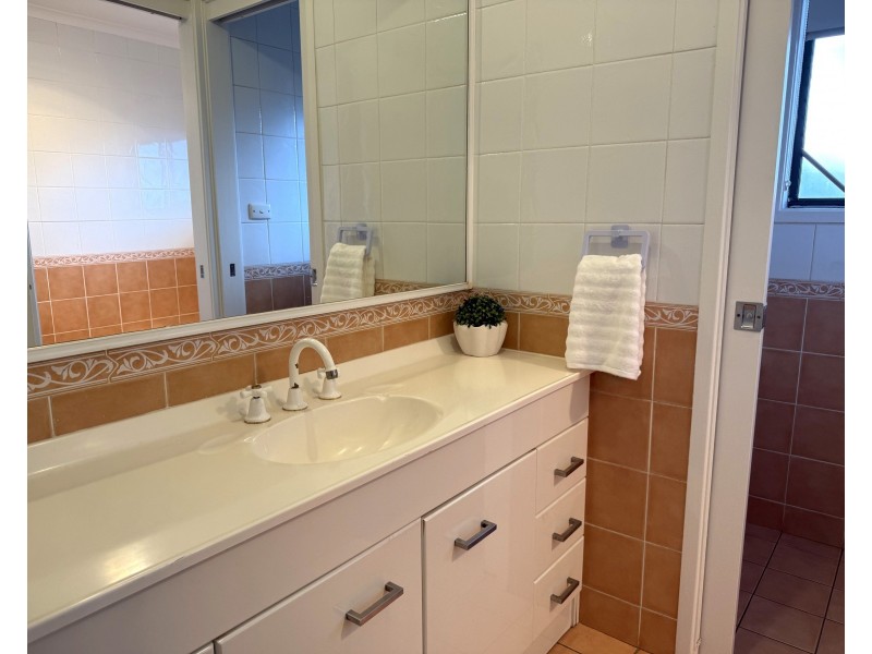 32 Gorton Street, Yoogali NSW 2680
