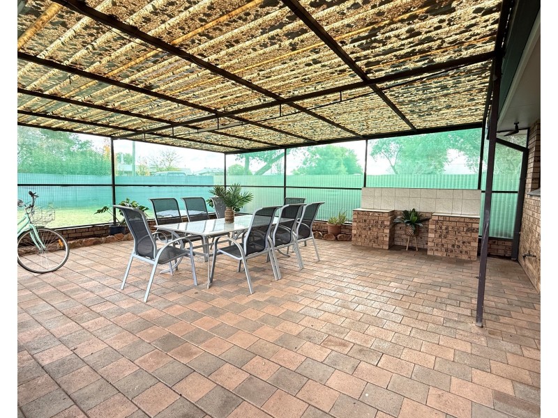 32 Gorton Street, Yoogali NSW 2680