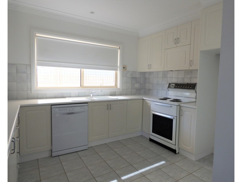 4/3 Boonah Street, Griffith NSW 2680