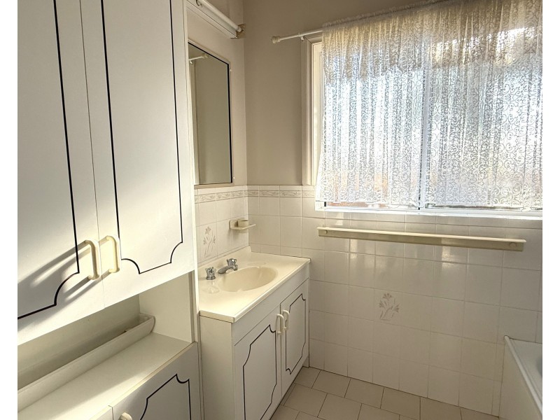 24 Brooks Crescent, Darlington Point NSW 2706