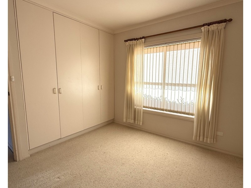 24 Brooks Crescent, Darlington Point NSW 2706