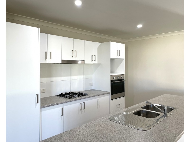 4 Howlong Crescent, Griffith NSW 2680