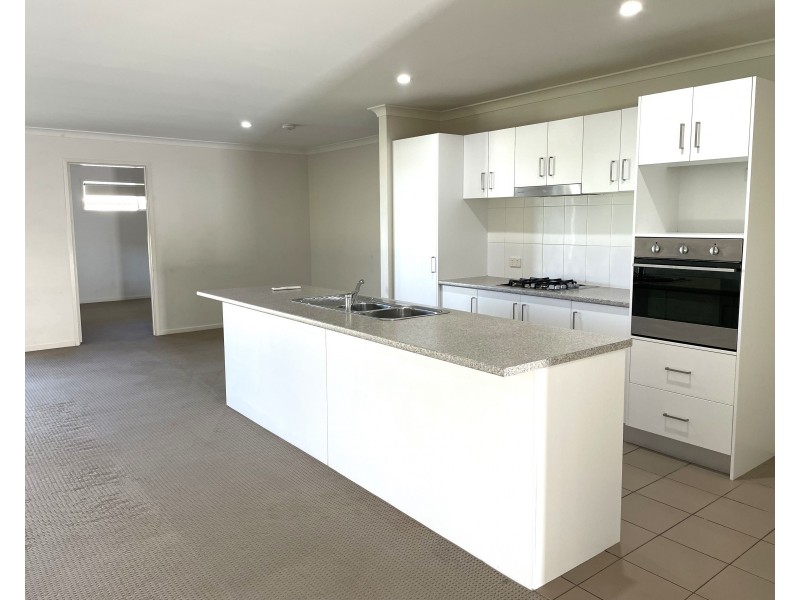 4 Howlong Crescent, Griffith NSW 2680