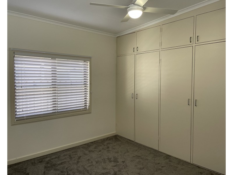 6 Cregan Place, Griffith NSW 2680