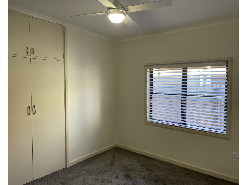 6 Cregan Place, Griffith NSW 2680