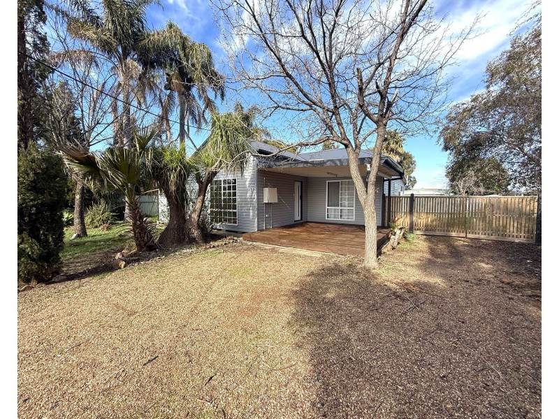 23 Leaver Street, Yenda NSW 2681