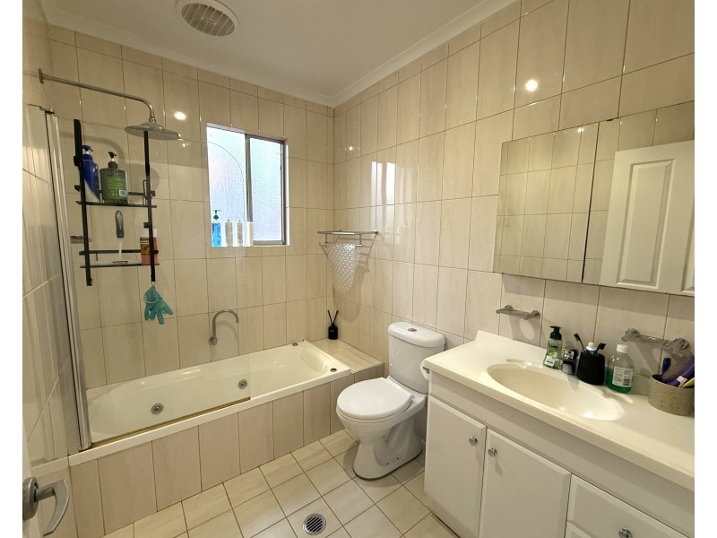 2 Wattle Road, Hanwood NSW 2680