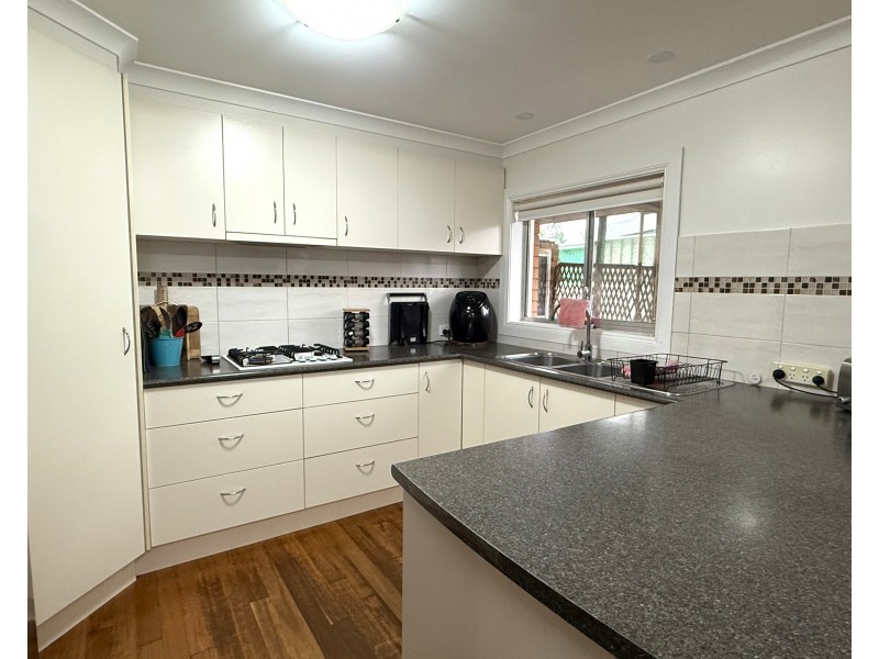 2 Wattle Road, Hanwood NSW 2680