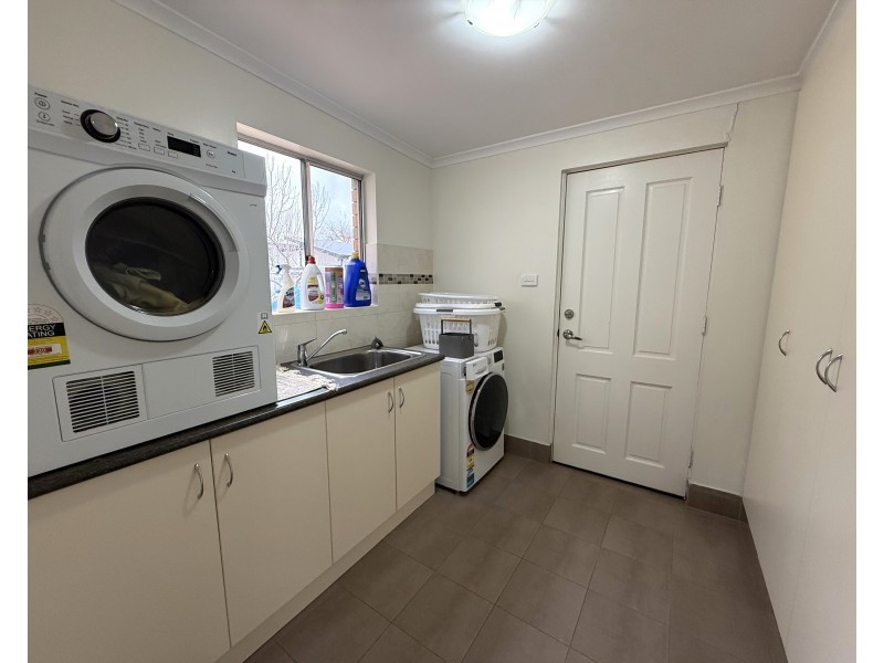 2 Wattle Road, Hanwood NSW 2680