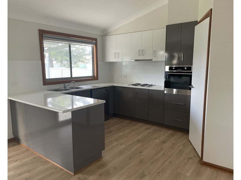 23 Barwidgee Boulevard, Darlington Point NSW 2706