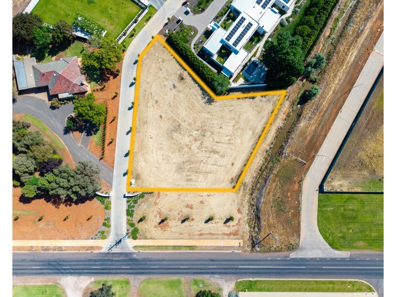 6 Orfeo Court, Griffith NSW 2680