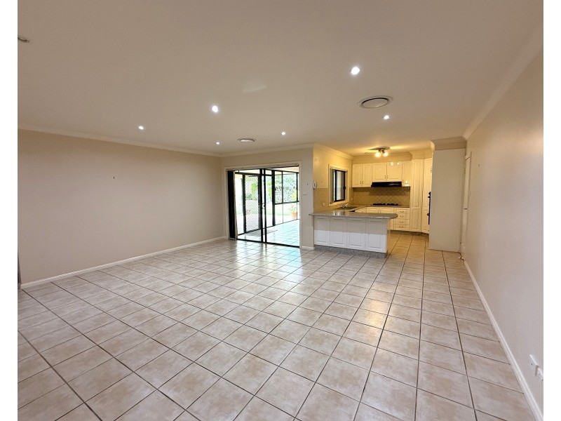 16 Dussin Street, Griffith NSW 2680