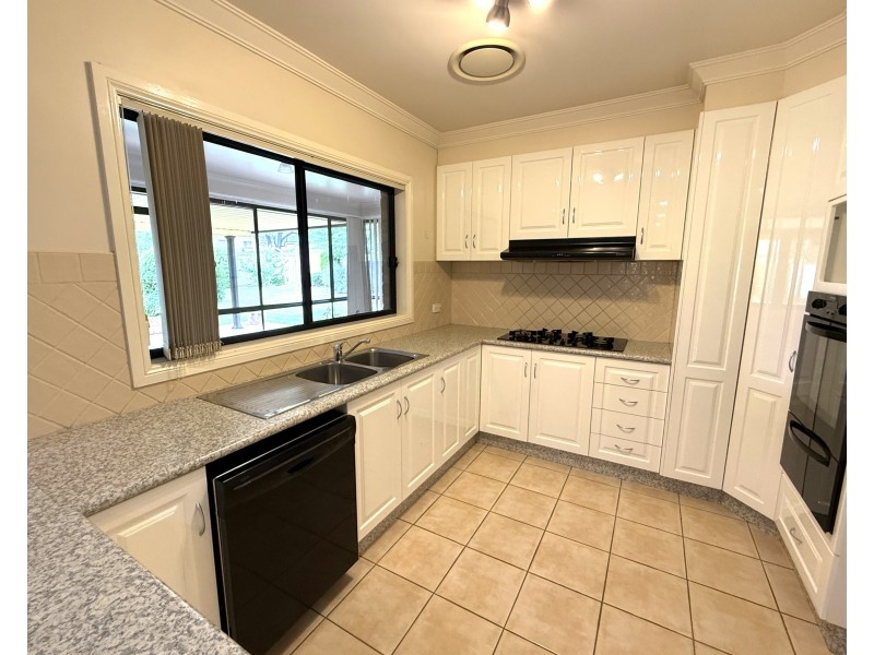 16 Dussin Street, Griffith NSW 2680