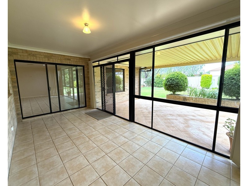16 Dussin Street, Griffith NSW 2680
