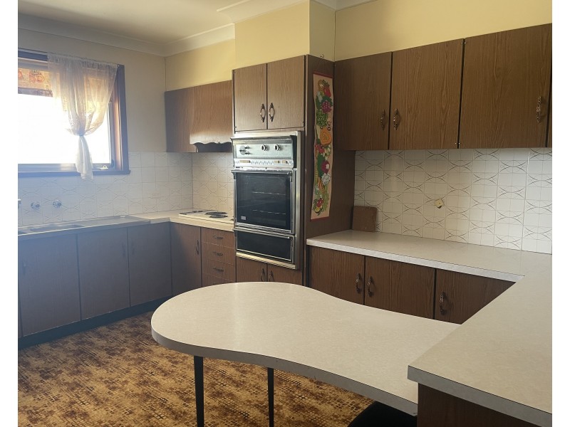 165 Barracks Road, Yenda NSW 2681