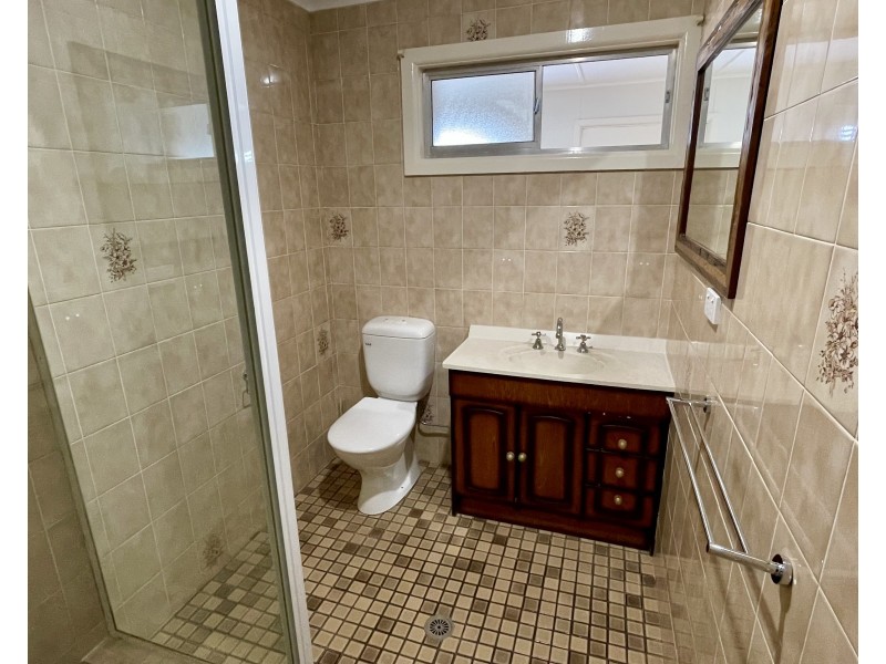 37 Probert Avenue, Griffith NSW 2680