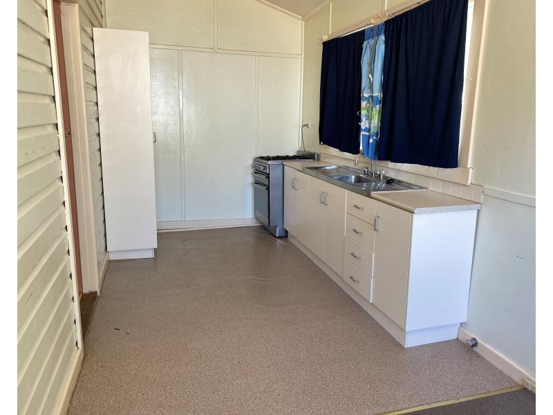 3/15 South Avenue, Yenda NSW 2681