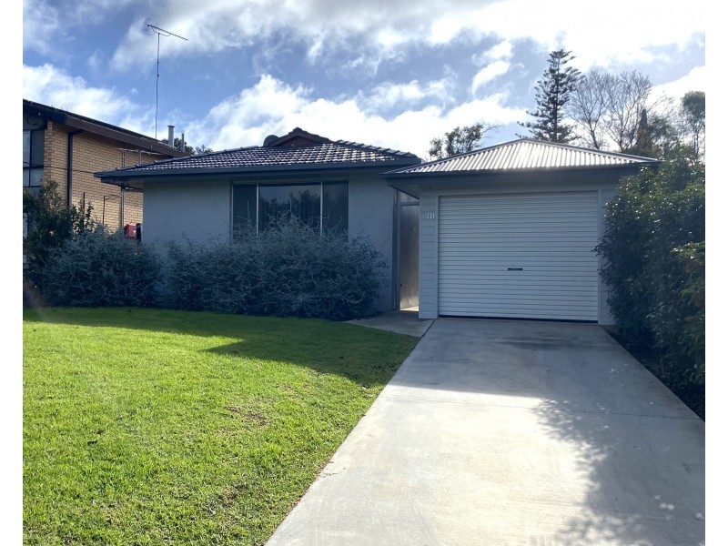 82 Ross Crescent, Griffith NSW 2680