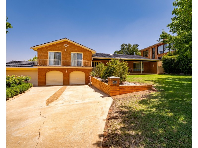 28 Holmes Crescent, Griffith NSW 2680