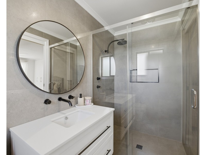 28 Holmes Crescent, Griffith NSW 2680