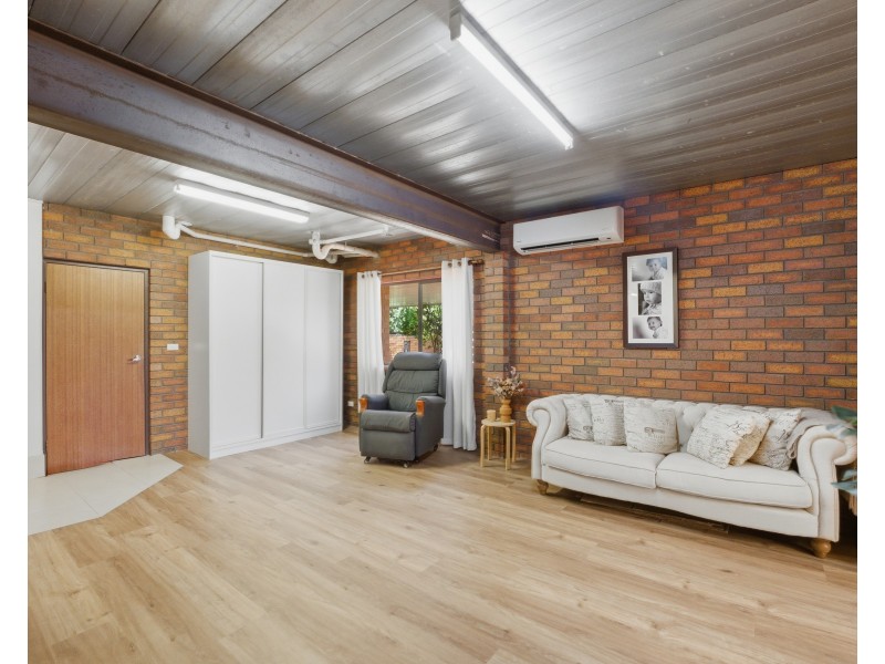 28 Holmes Crescent, Griffith NSW 2680