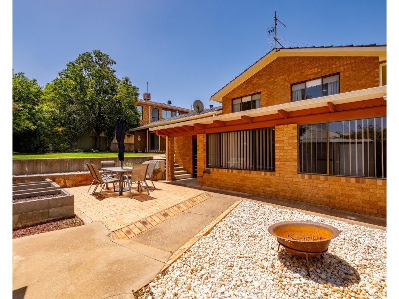 28 Holmes Crescent, Griffith NSW 2680