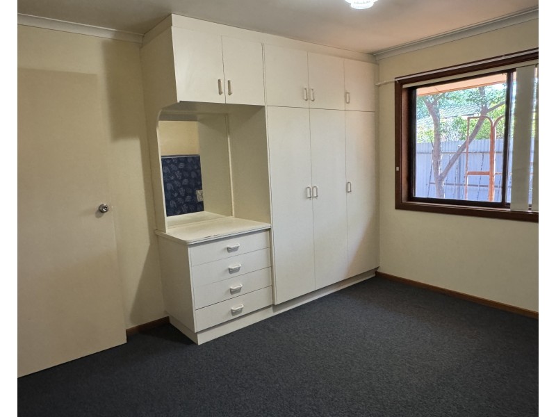 64 Clifton Boulevard, Griffith NSW 2680