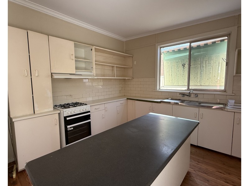241 Wakaden Street, Griffith NSW 2680