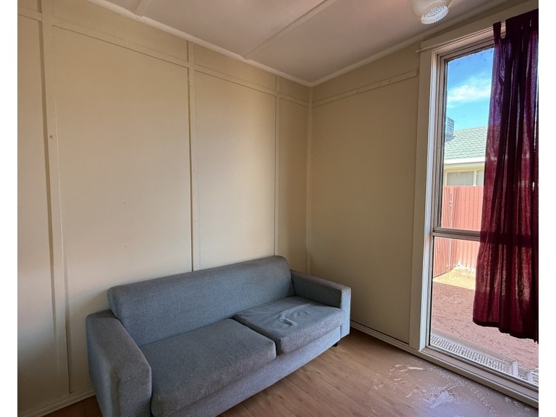 241 Wakaden Street, Griffith NSW 2680