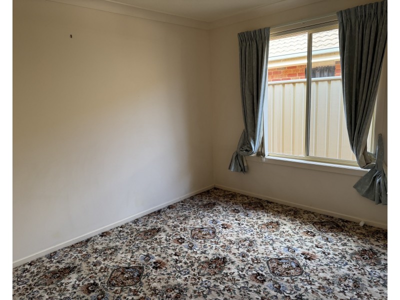 18 Rosewood Drive, Griffith NSW 2680