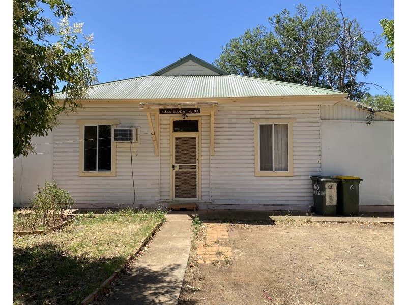 1/99 Canal Street, Griffith NSW 2680