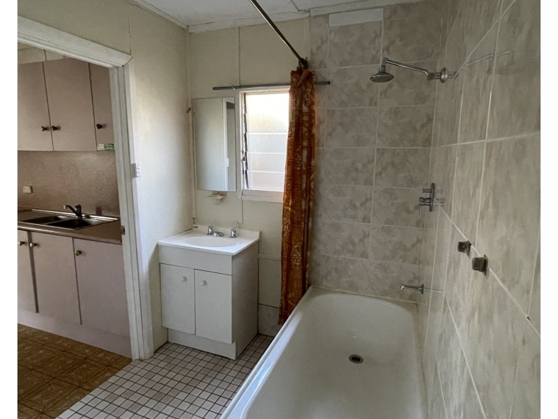 1/99 Canal Street, Griffith NSW 2680