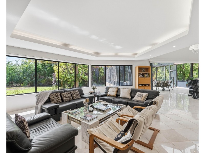 16 Bella Vista Drive, Lake Wyangan NSW 2680