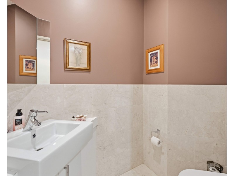 16 Bella Vista Drive, Lake Wyangan NSW 2680