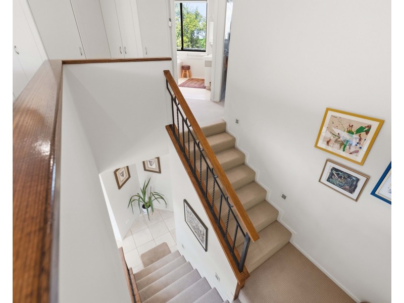 16 Bella Vista Drive, Lake Wyangan NSW 2680