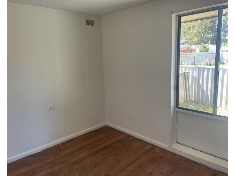 53 Noorla Street, Griffith NSW 2680