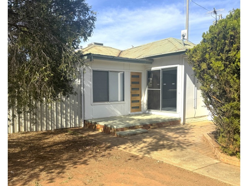7 South Avenue, Yenda NSW 2681