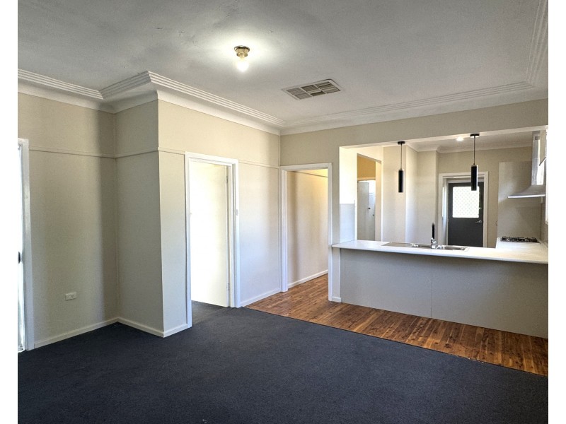 7 South Avenue, Yenda NSW 2681