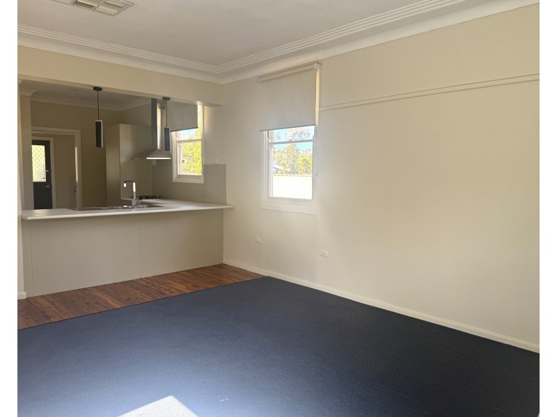 7 South Avenue, Yenda NSW 2681