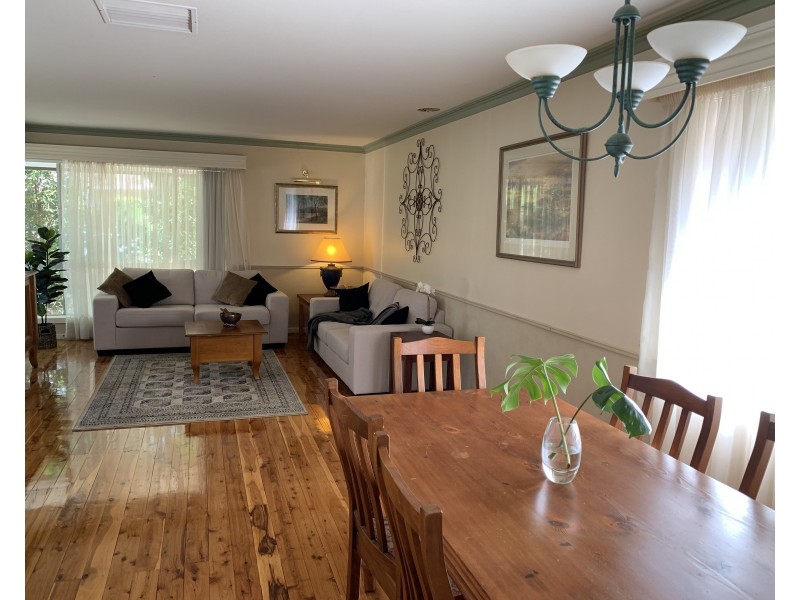 7 Ross Crescent, Griffith NSW 2680