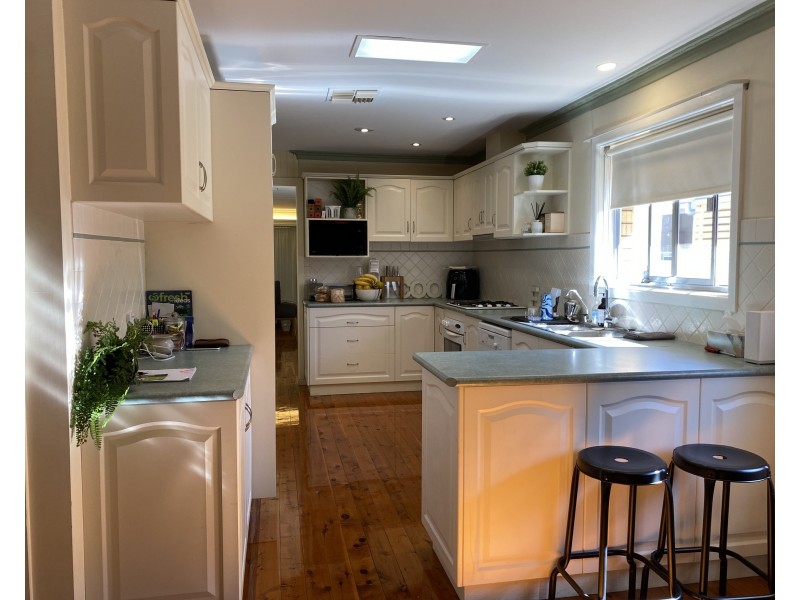 7 Ross Crescent, Griffith NSW 2680