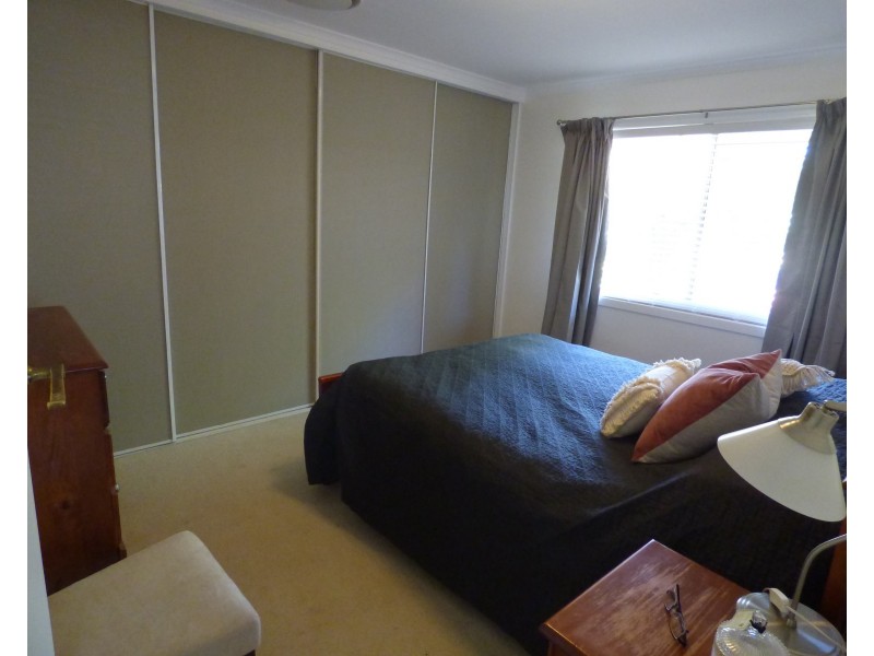 7 Ross Crescent, Griffith NSW 2680