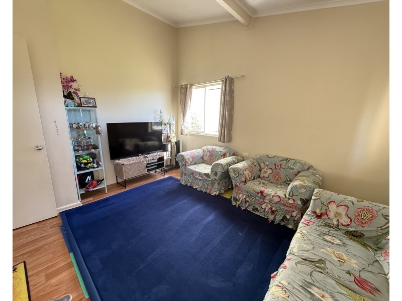 17 Garton Place, Griffith NSW 2680