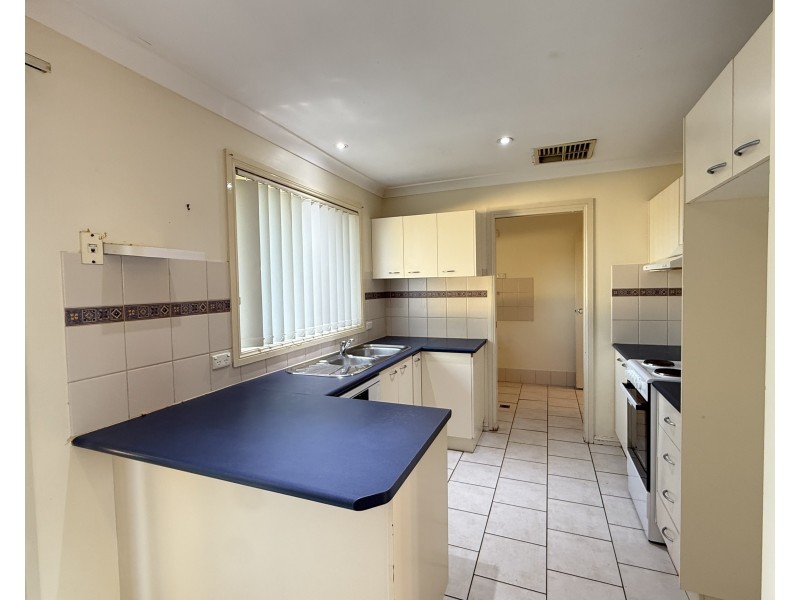 4 Evanside Parade, Griffith NSW 2680