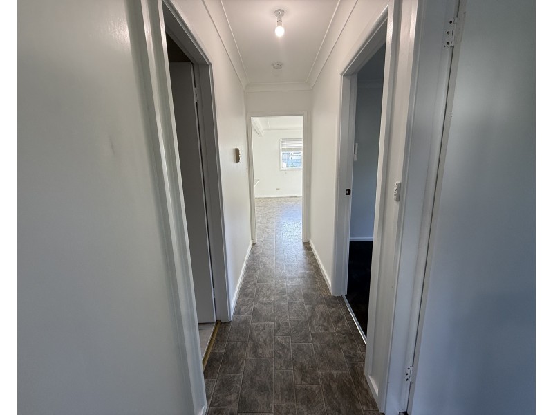 18 Walter Bull Crescent, Griffith NSW 2680