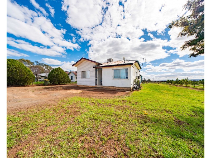 108 Twigg Road, Yenda NSW 2681