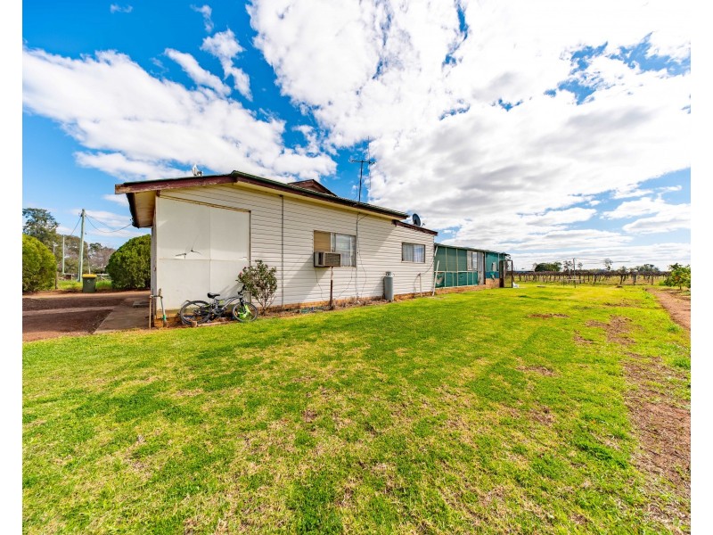 108 Twigg Road, Yenda NSW 2681