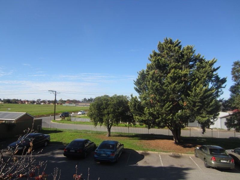 96/3 noblet st, Findon SA 5023