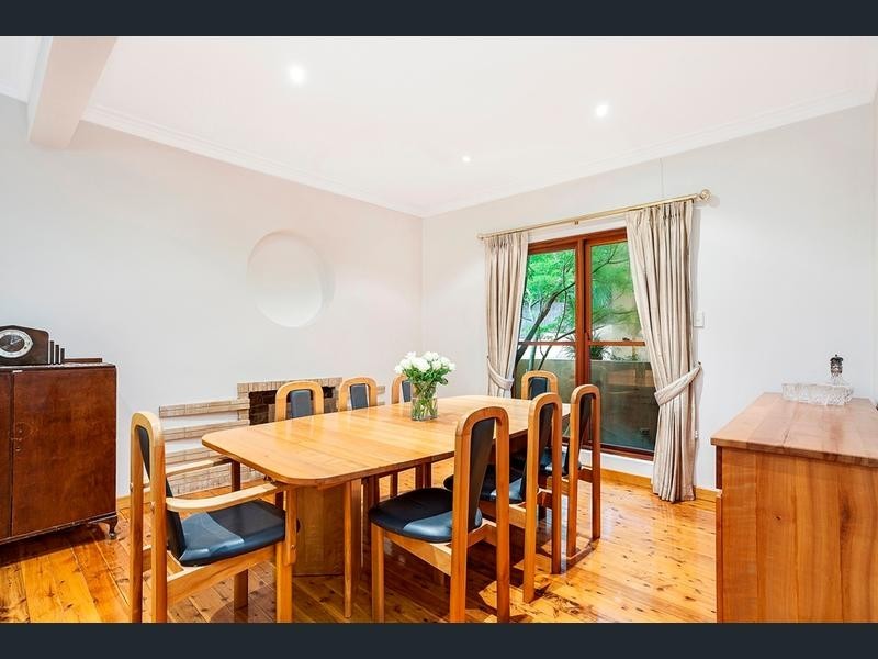 24 Arthur Circle, Forrest ACT 2603