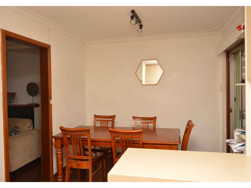 35 Cumberland Rd, Forrestfield WA 6058